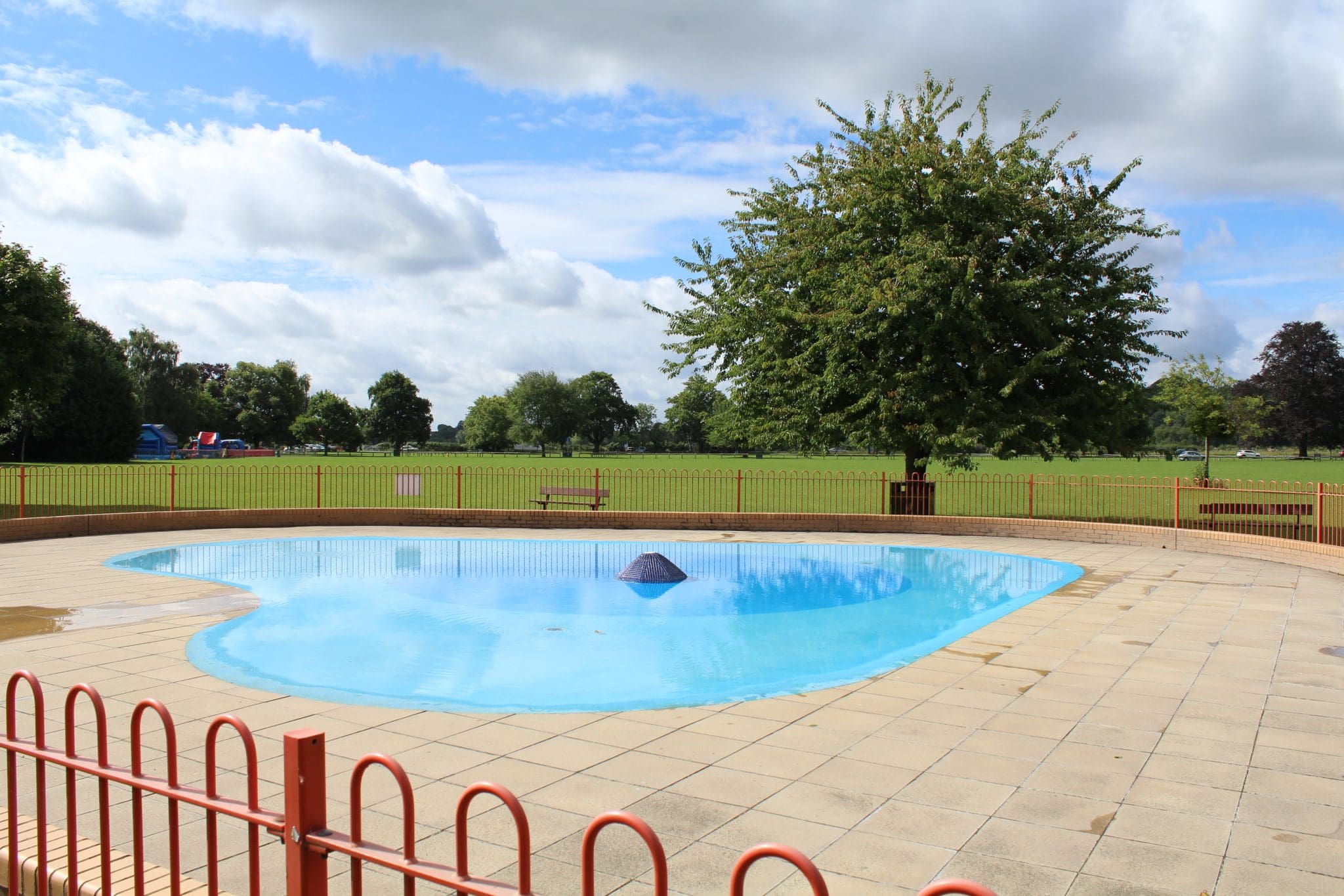 Runnymede Pleasure Grounds Day Trip Near Windsor 5 Great Things