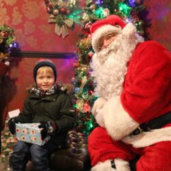 Christmas at Sundown Adventureland – Meeting Santa – What can you do on a Cold Day?
