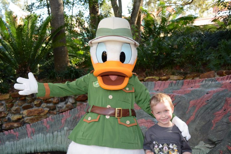 Disney World PhotoPass - Characters & Photo Op's at Animal Kingdom