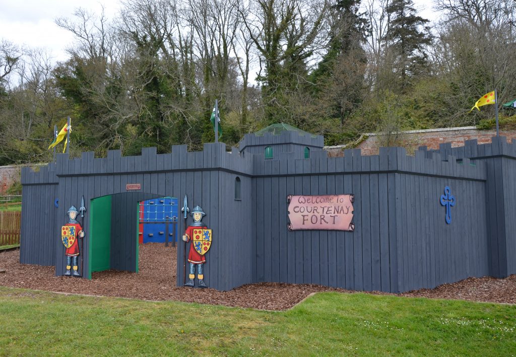 Courtenay Play Fort