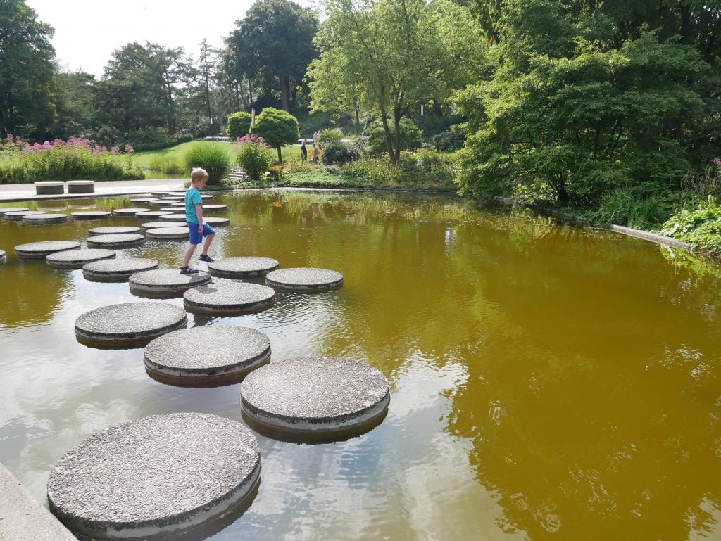 Stepping stones at Planten un Blomen