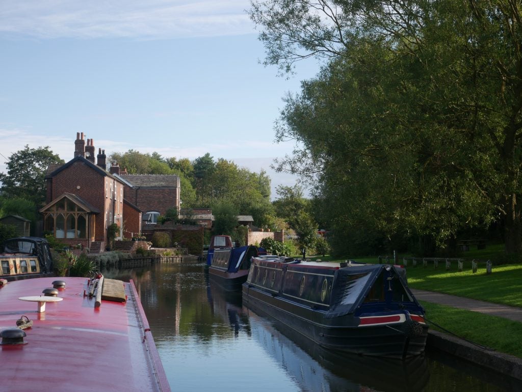 Narrowboat Canal Holiday from Anderton in Cheshire Review