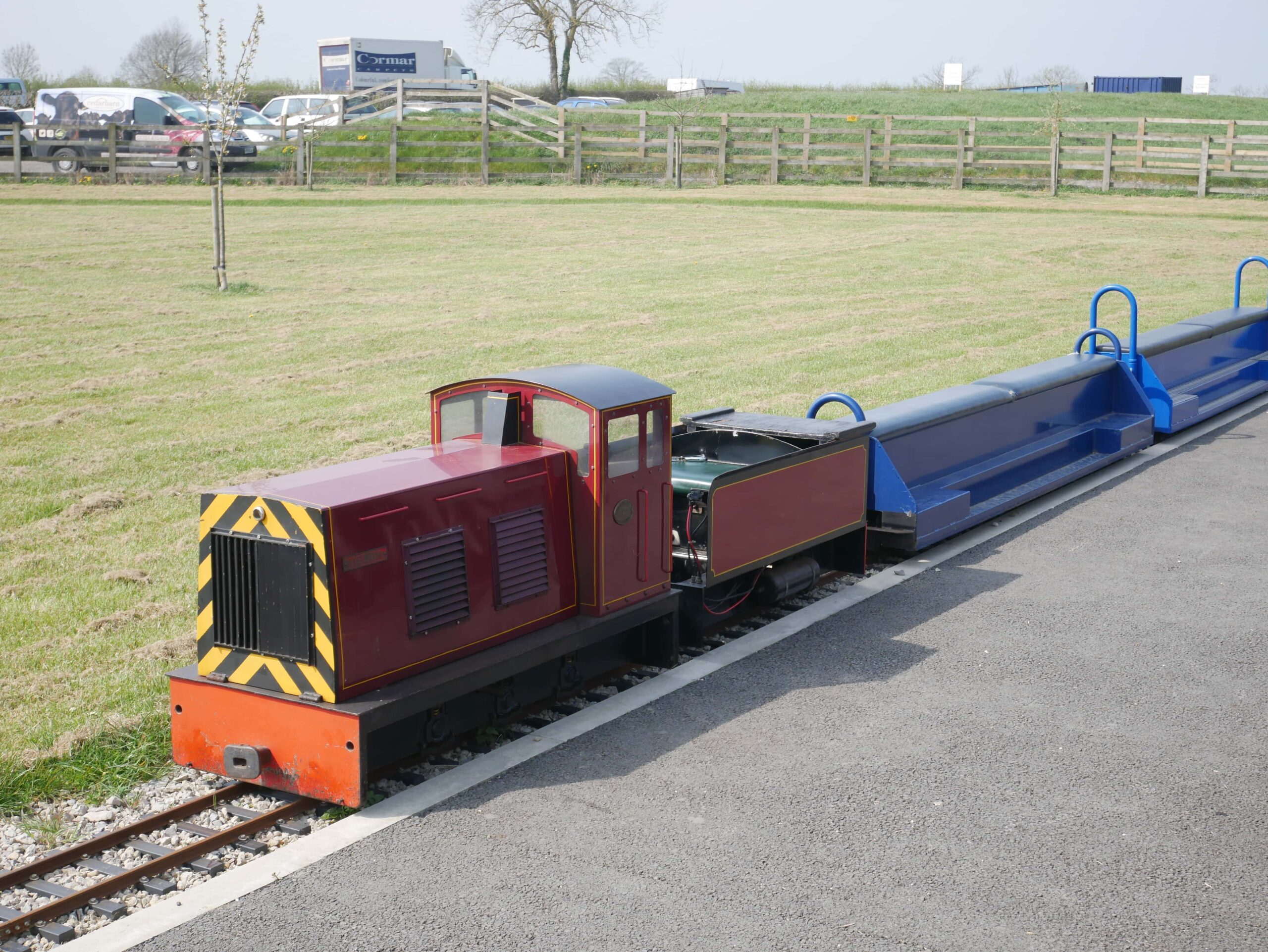 Miniature railway - Cedarbarn Farm Shop