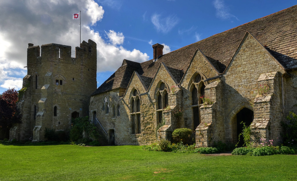 Stokesay Castle