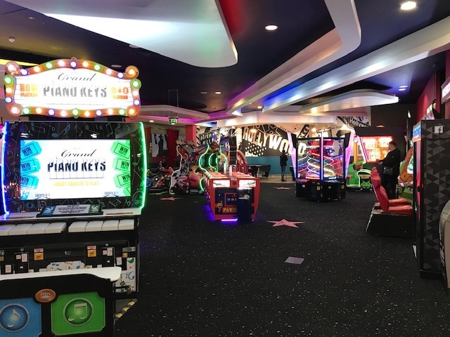 Hollywood Bowl Bury - Where To Go With Kids - Greater Manchester