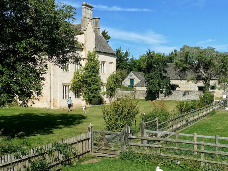 Cogges Manor Farm