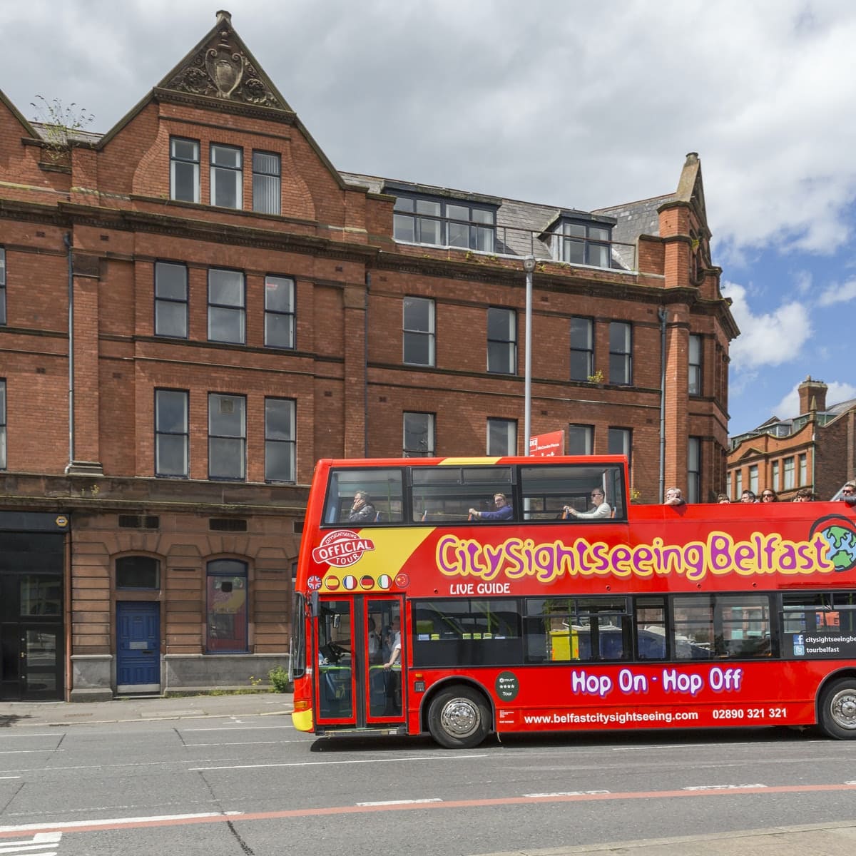 Belfast City sightseeing, Bus