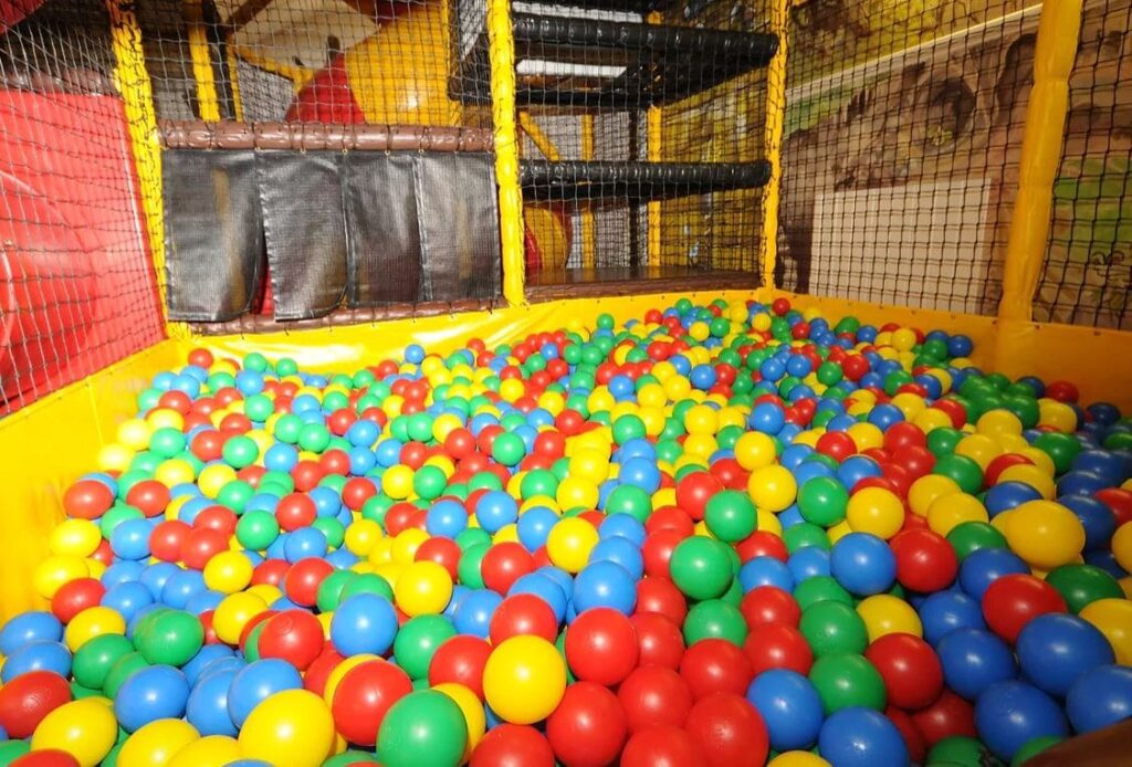 Dragons Den Play Centre Llangollen