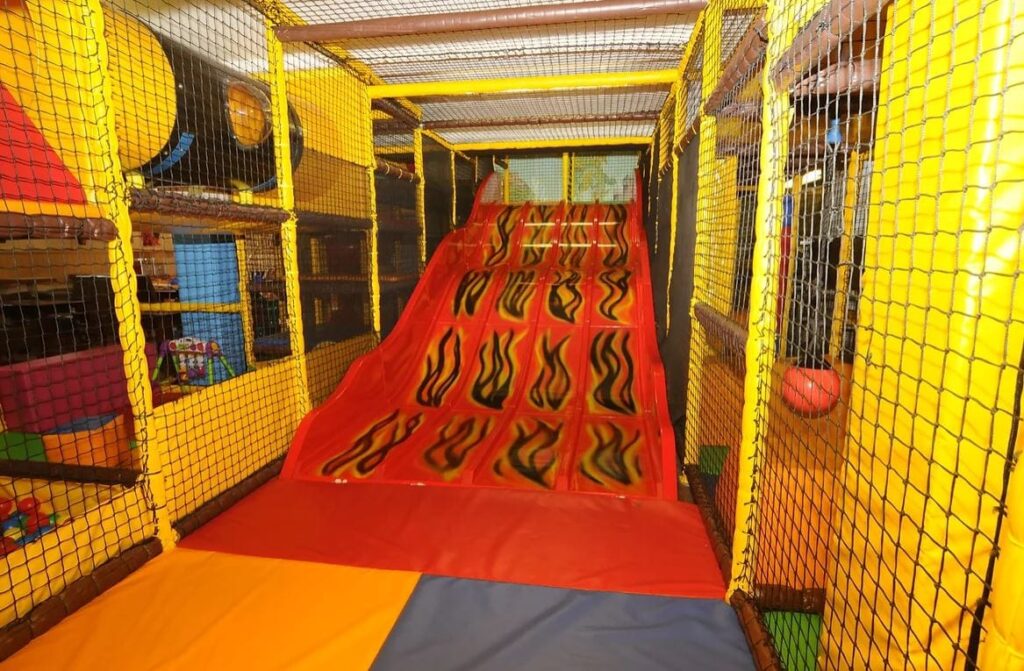 Dragons Den Play Centre Llangollen