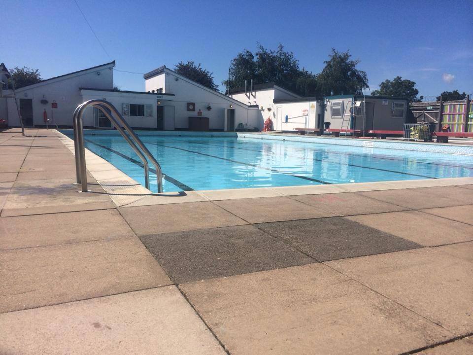 Kingsteignton swimming  Pool