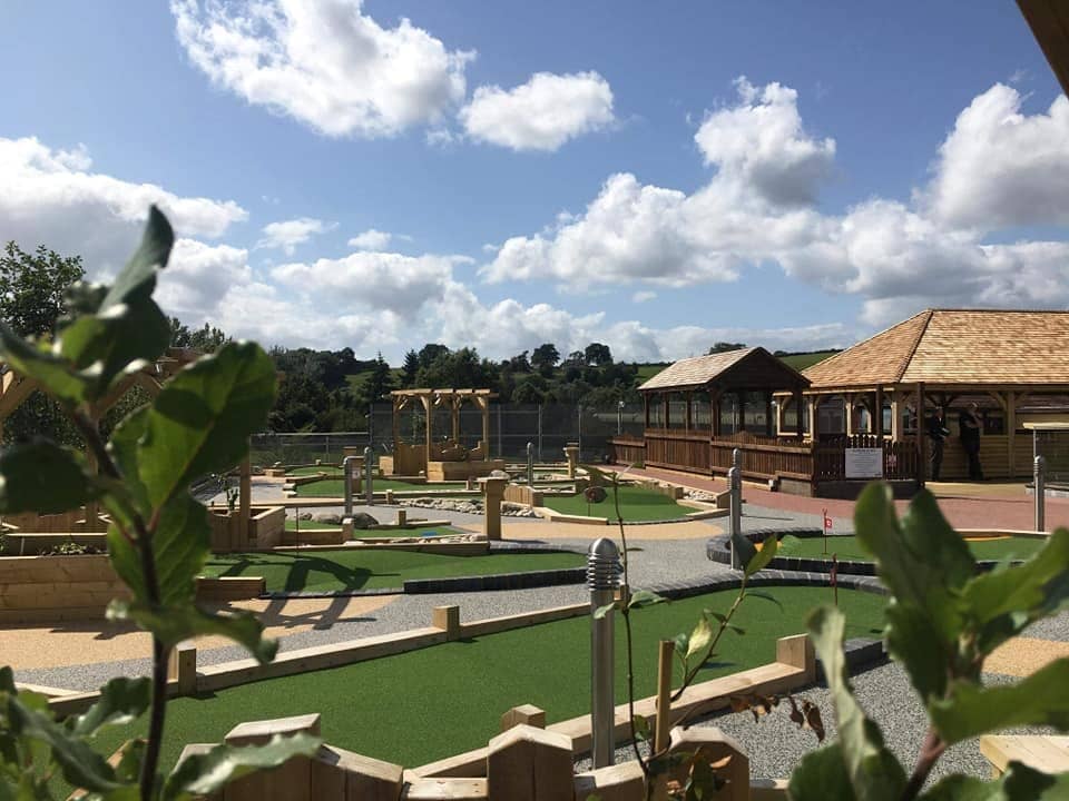 Grove Golf and Bowl