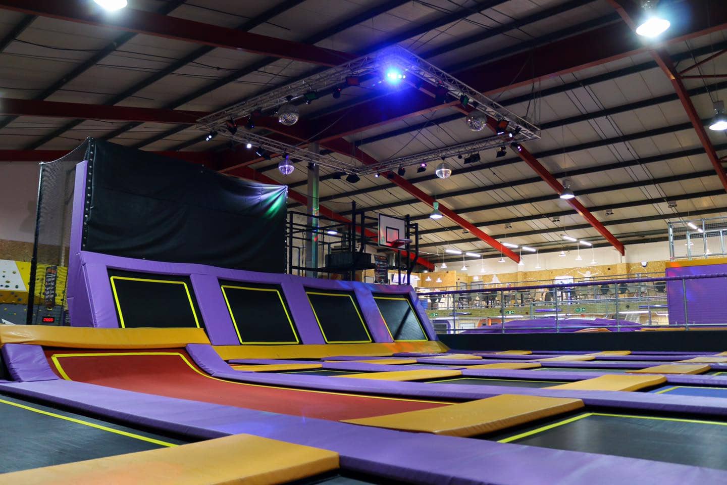 i-Jump Trampoline Park