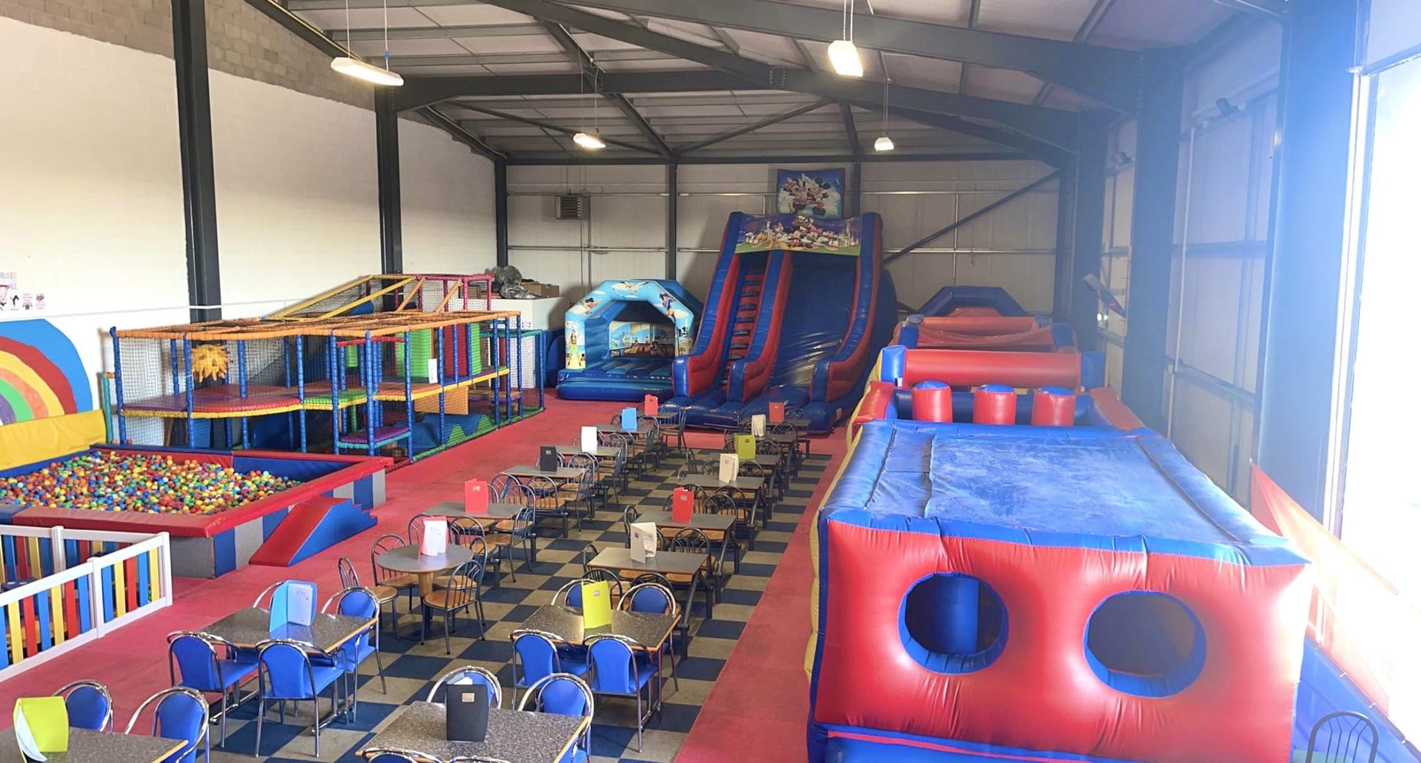 Jolly Jumpers Playzone