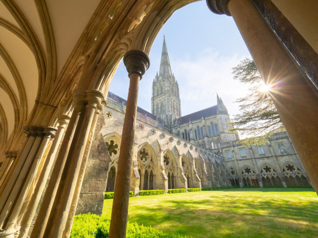 can you visit salisbury cathedral