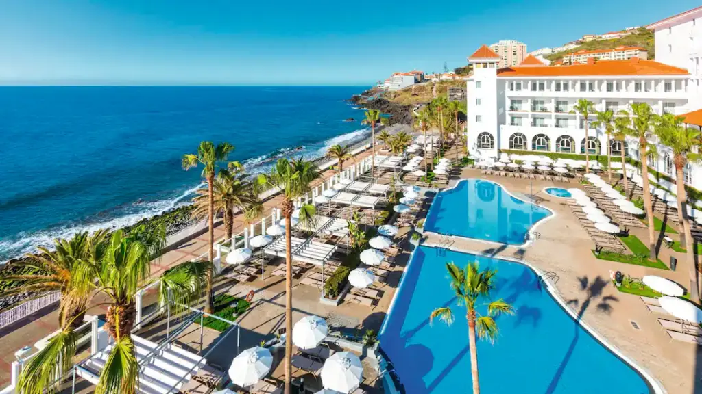 Riu Madeira outdoor swimming pool