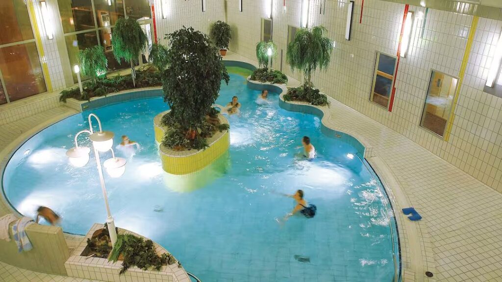 Luosto Hotel indoor pool