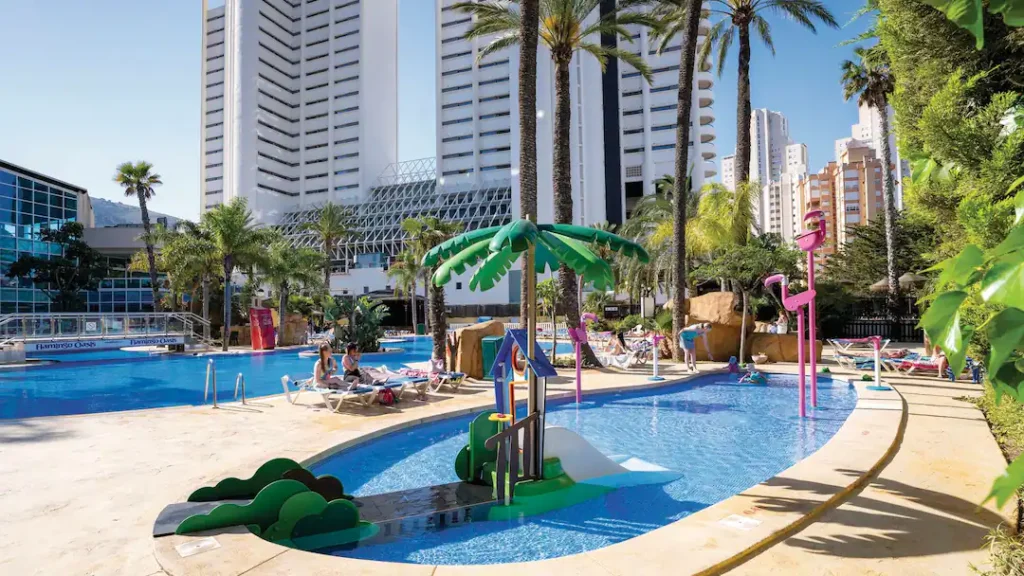 Hotel Flamingo Oasis Pool