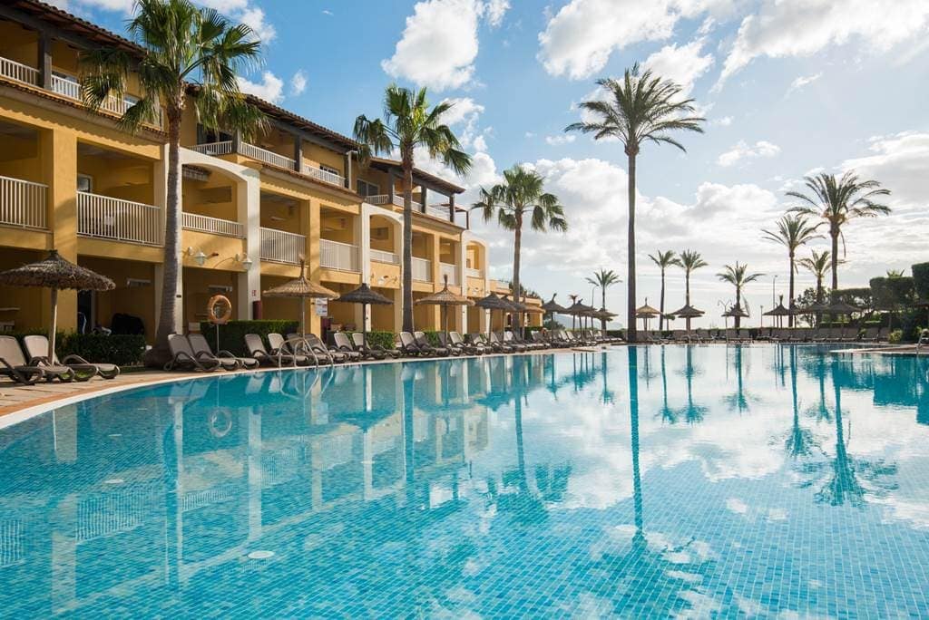Aparthotel Club del Sol & SPA pool