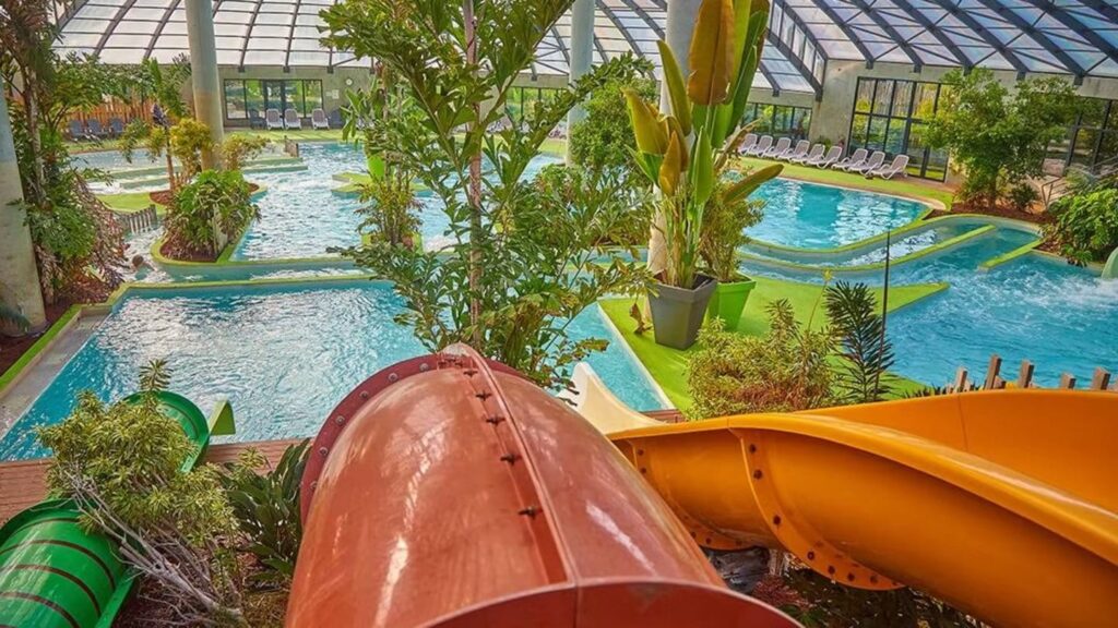 Domaine D’Inly indoor waterslides