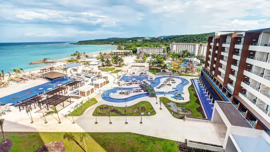 Royalton Blue Waters Montego Bay pool and lazy river