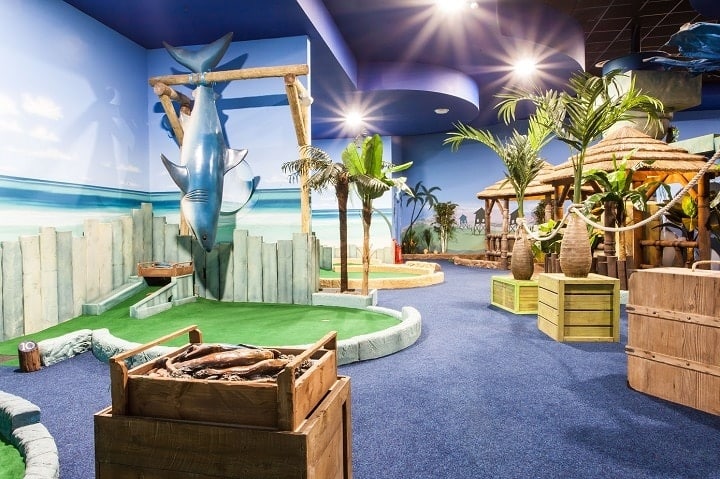 Paradise Island Adventure Golf Cheshire Oaks