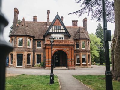 Wardown House Museum and Gallery