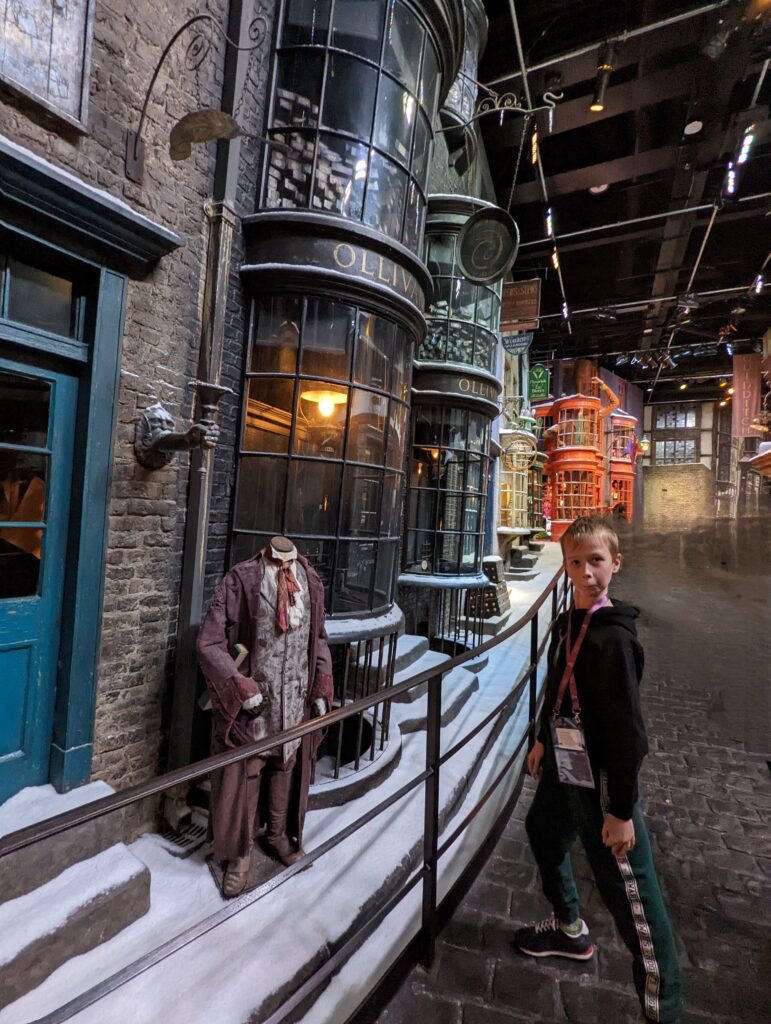 Hogwarts Warner Bros Studio Making of Harry Potter
