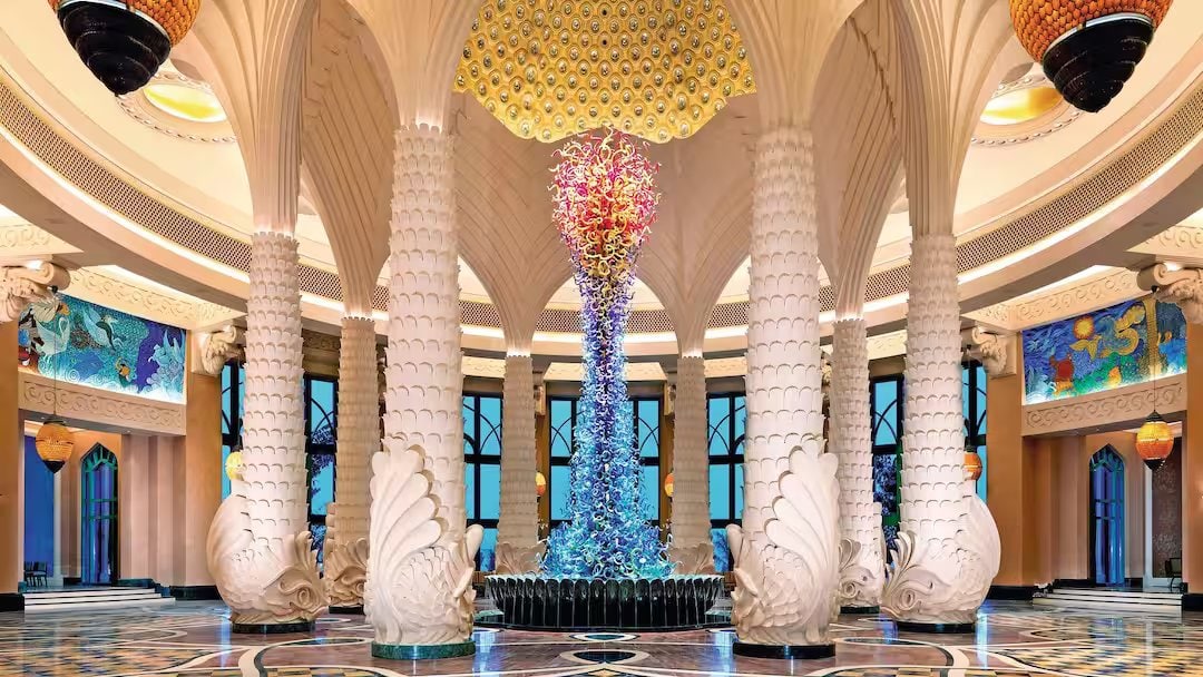 Atlantis, The Palm hotel lobby