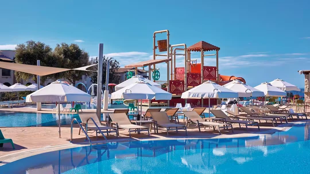 TUI BLUE Sensatori Atlantica Aphrodite Hills splash park