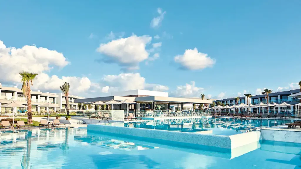 TUI BLUE Sensatori Atlantica Dreams swimming pool