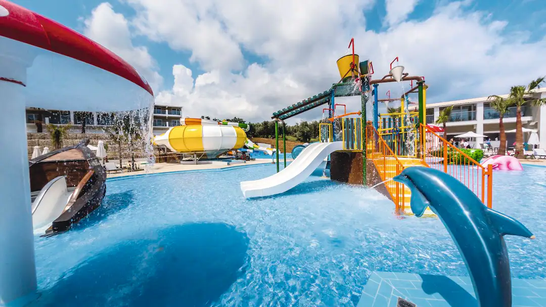 Caretta Paradise Zante outdoor kids splash park