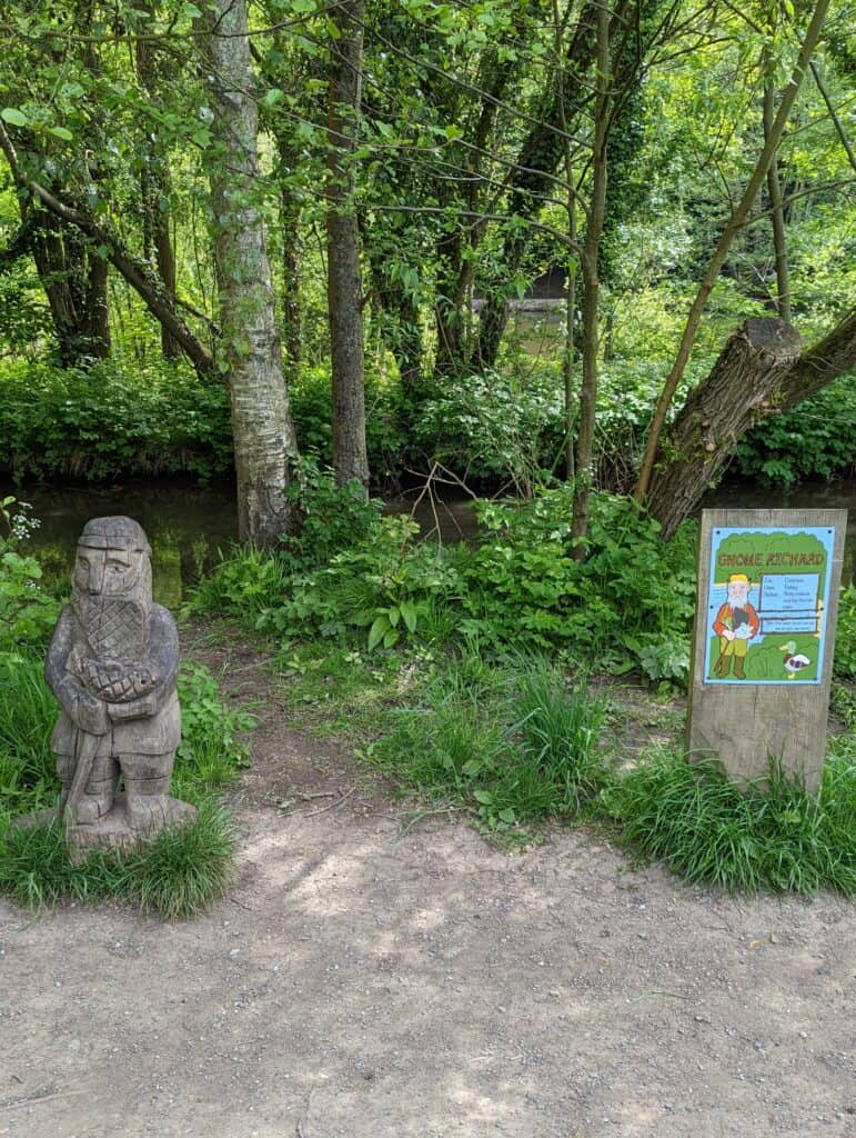 Newmillerdam Country Park