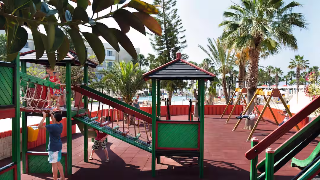 Louis Phaethon Beach