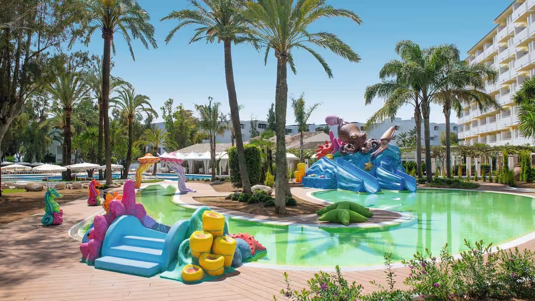Iberostar Waves