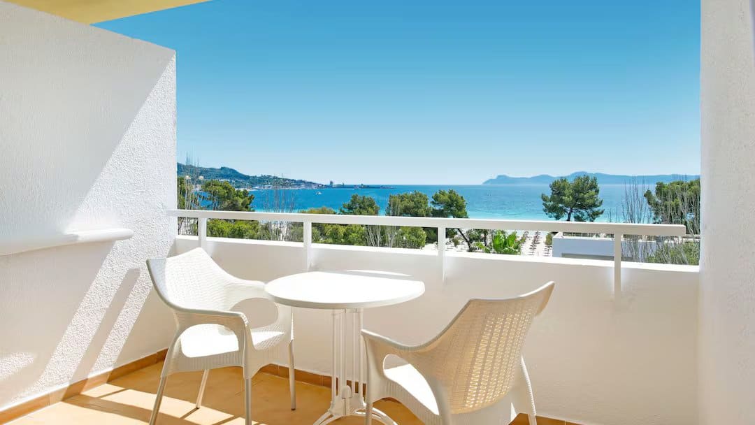 Iberostar Waves