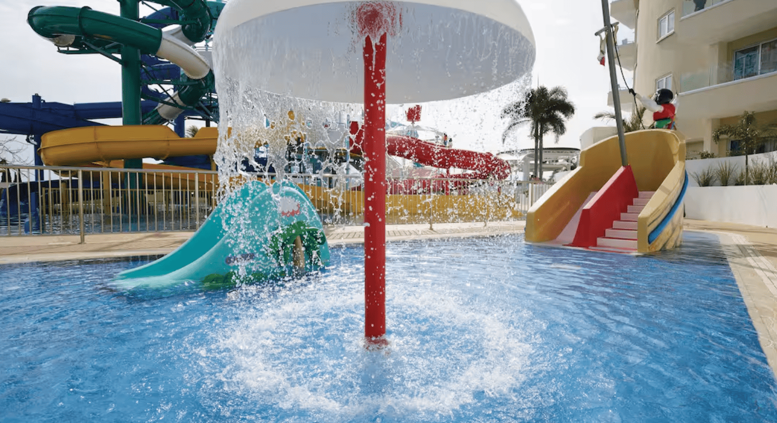 Sunrise Oasis Hotel and Waterpark